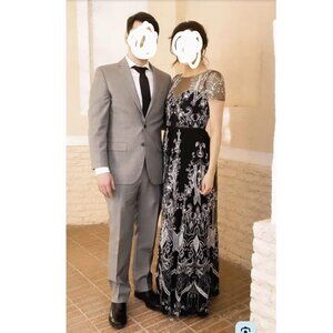 Marchesa Notte Black Embroidered Dotted Tulle Short Sleeve Gown Size 4